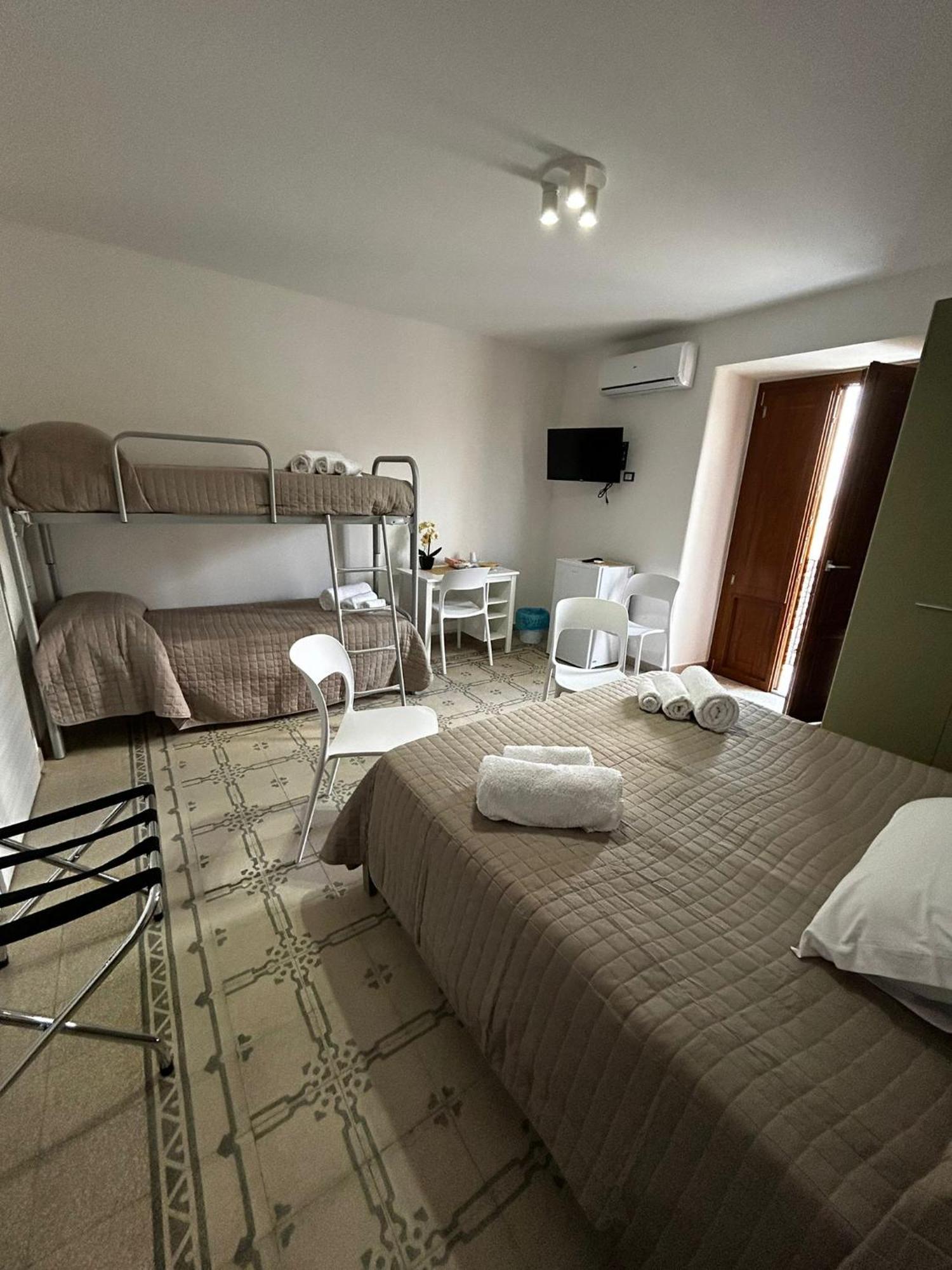 La Spiga Hotel Gangi Kültér fotó